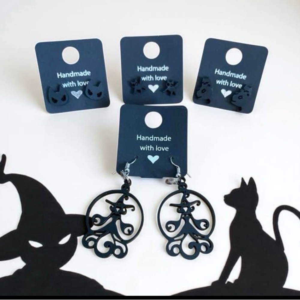 The Witch's Black Cat
Collection set of 4
